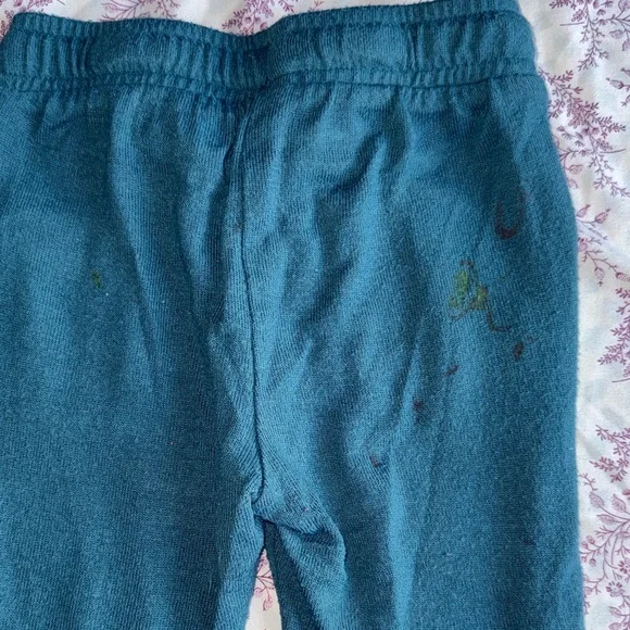 Girl’s 2T Winter Bundle | 13 Items - Picture 11 of 16